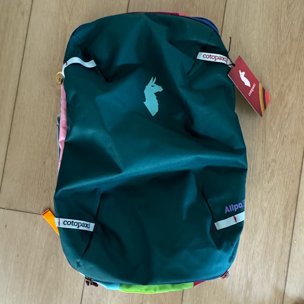 Cotopaxi Del Dia 35L NWT!